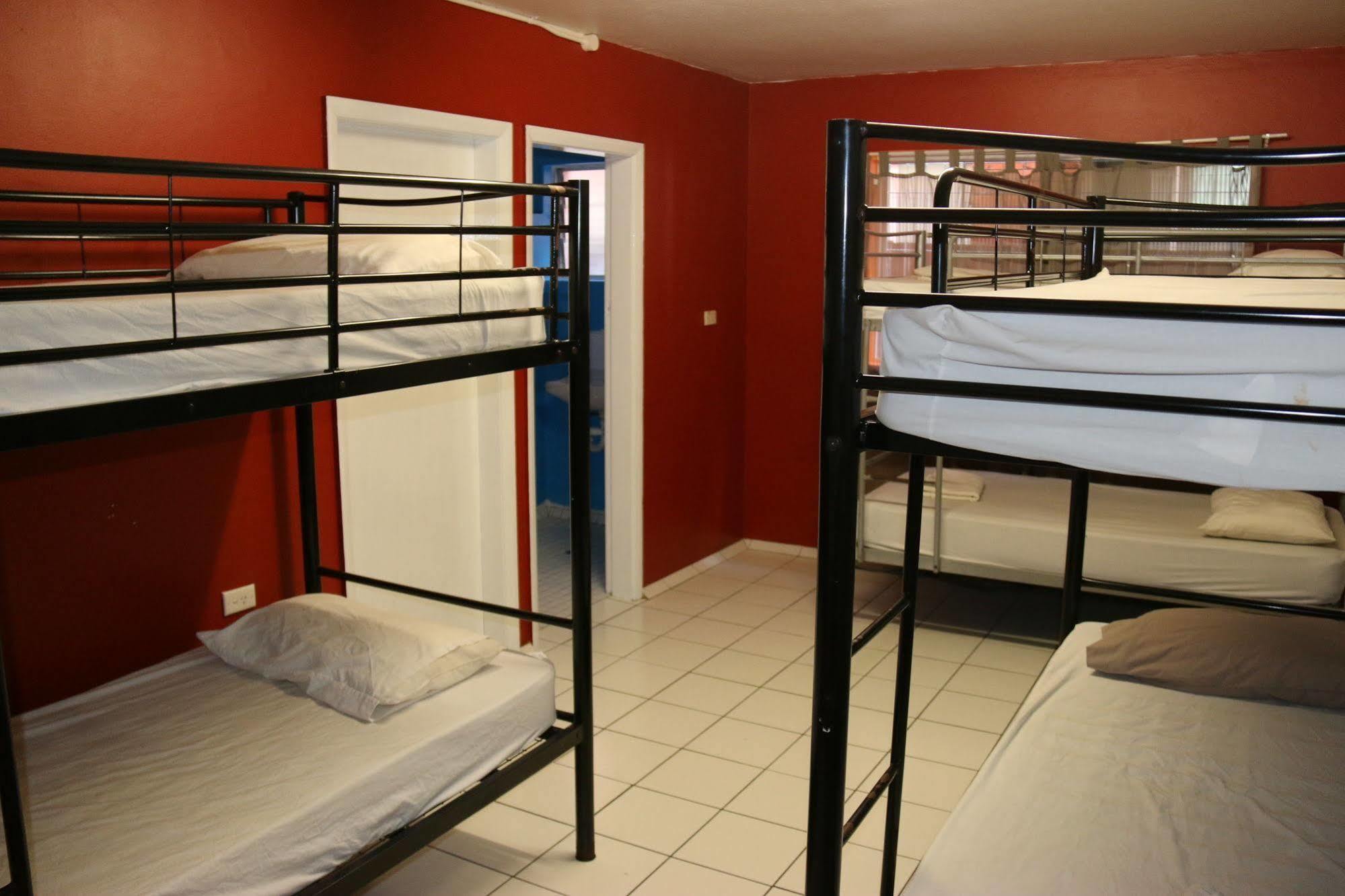 Cairns Waterfront Backpackers Hostel Bagian luar foto